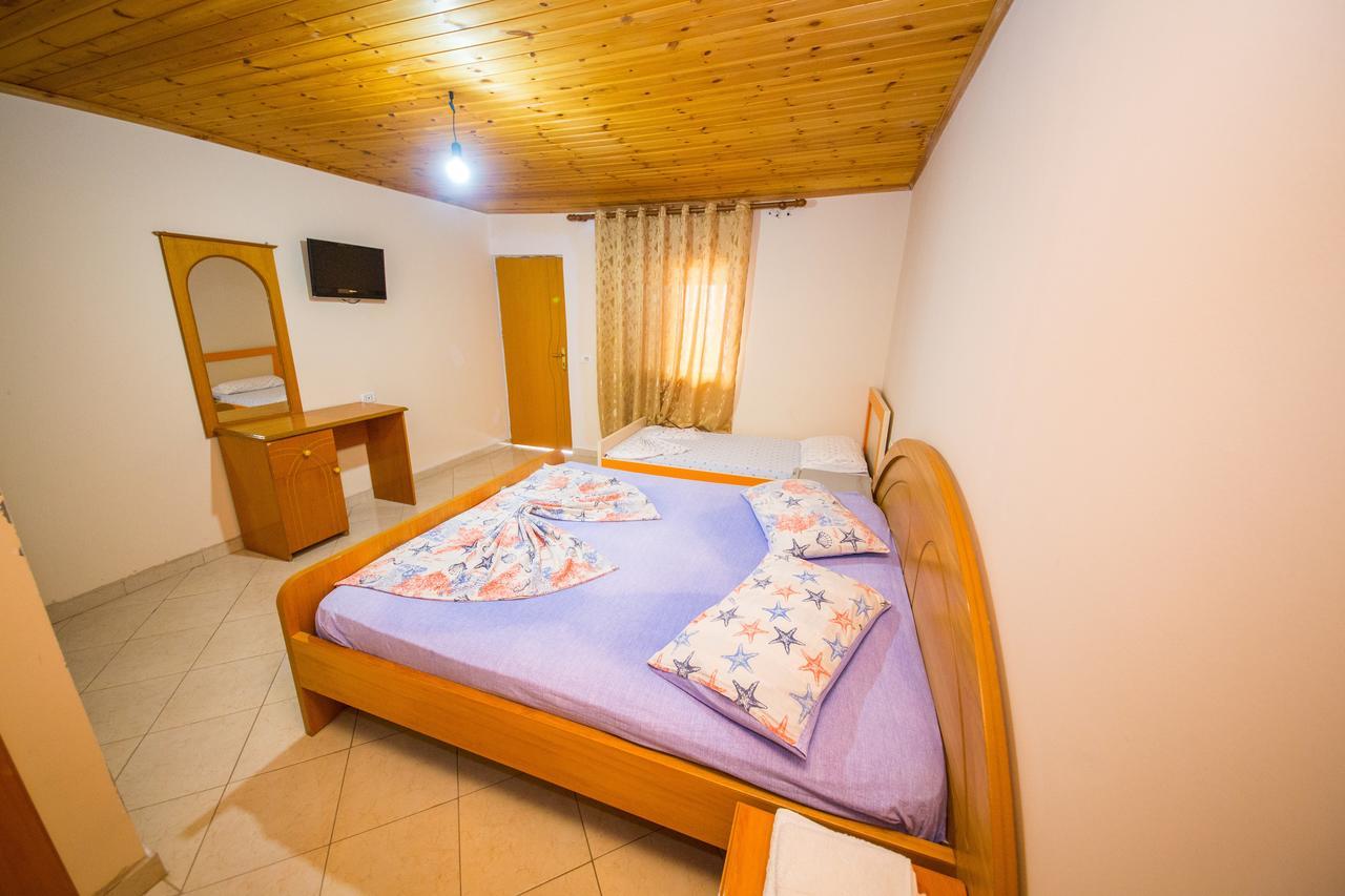 Isi Rooms Vlorë Екстериор снимка